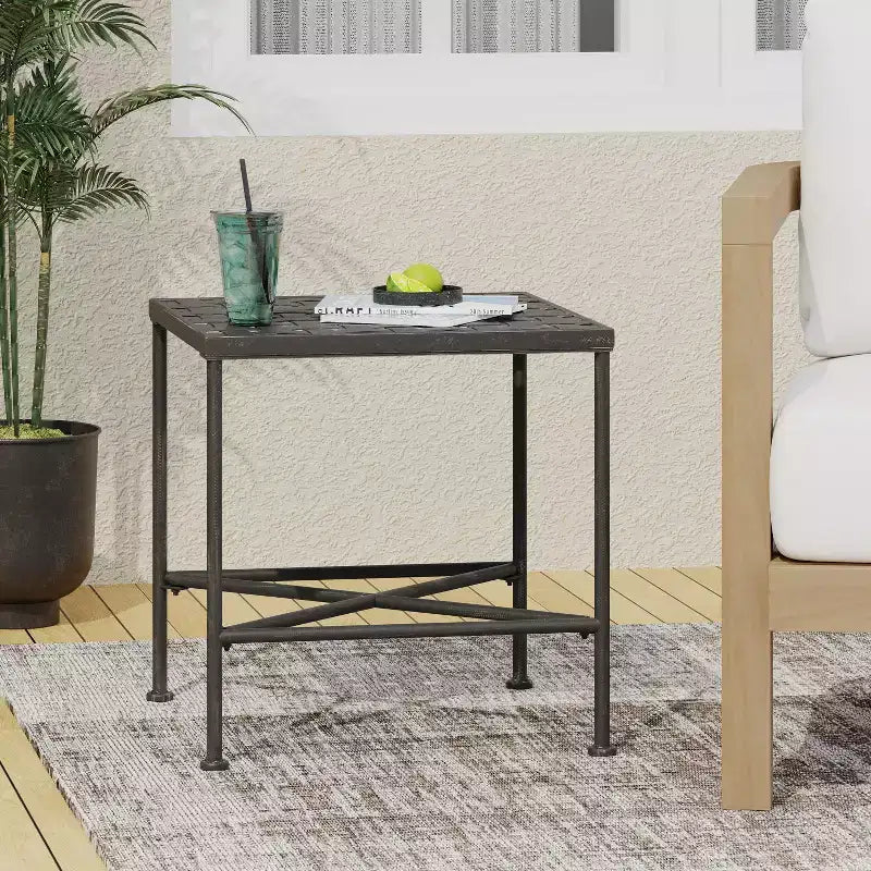  Minimalism Side Table with Metal Frame and Reinforced Design, Accent Table with Woven Tabletop, End Table for Living Room, Patio, Black